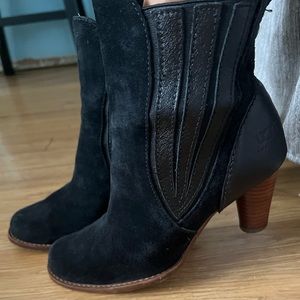 UGG Ankle  Boots
